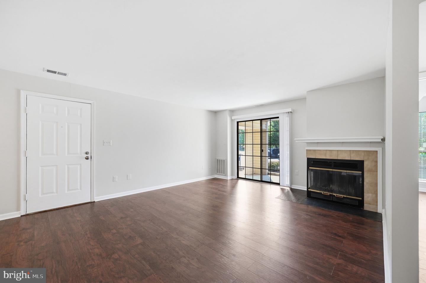 6911 Mary Caroline Cir #a Property Photo 5