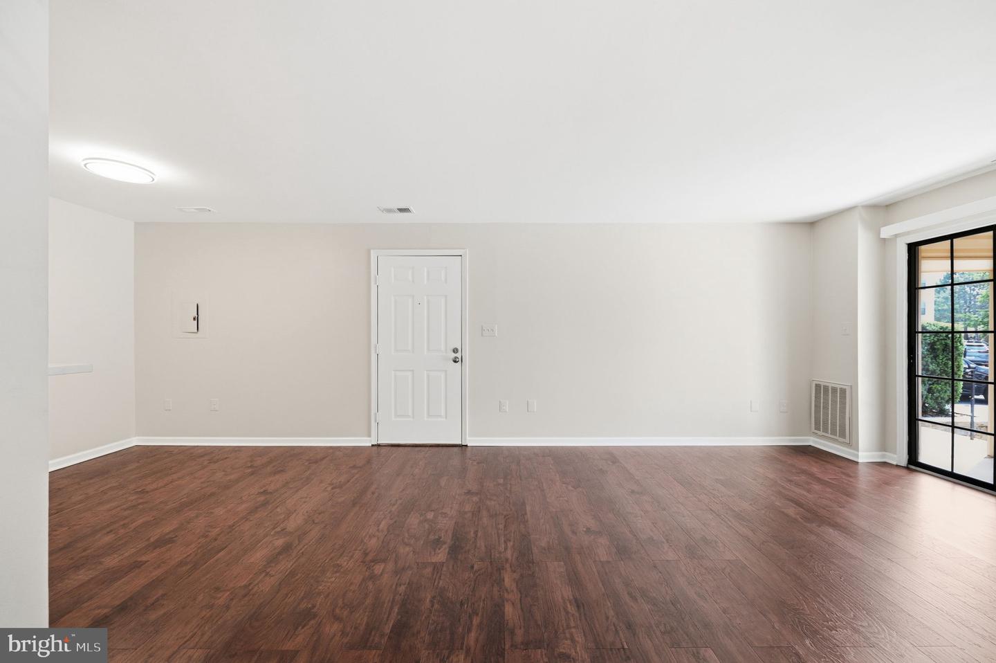 6911 Mary Caroline Cir #a Property Photo 6