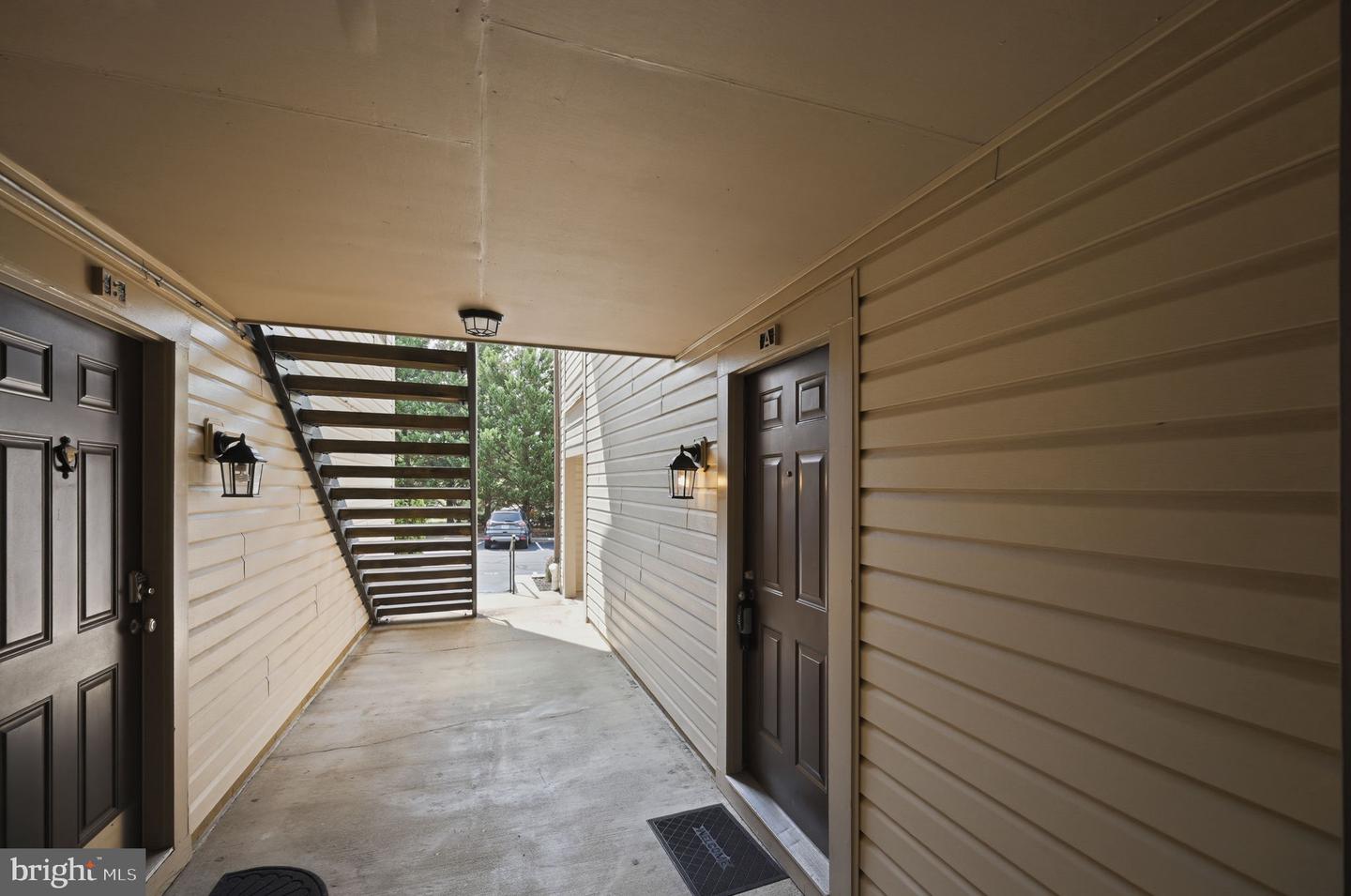 6911 Mary Caroline Cir #a Property Photo 28