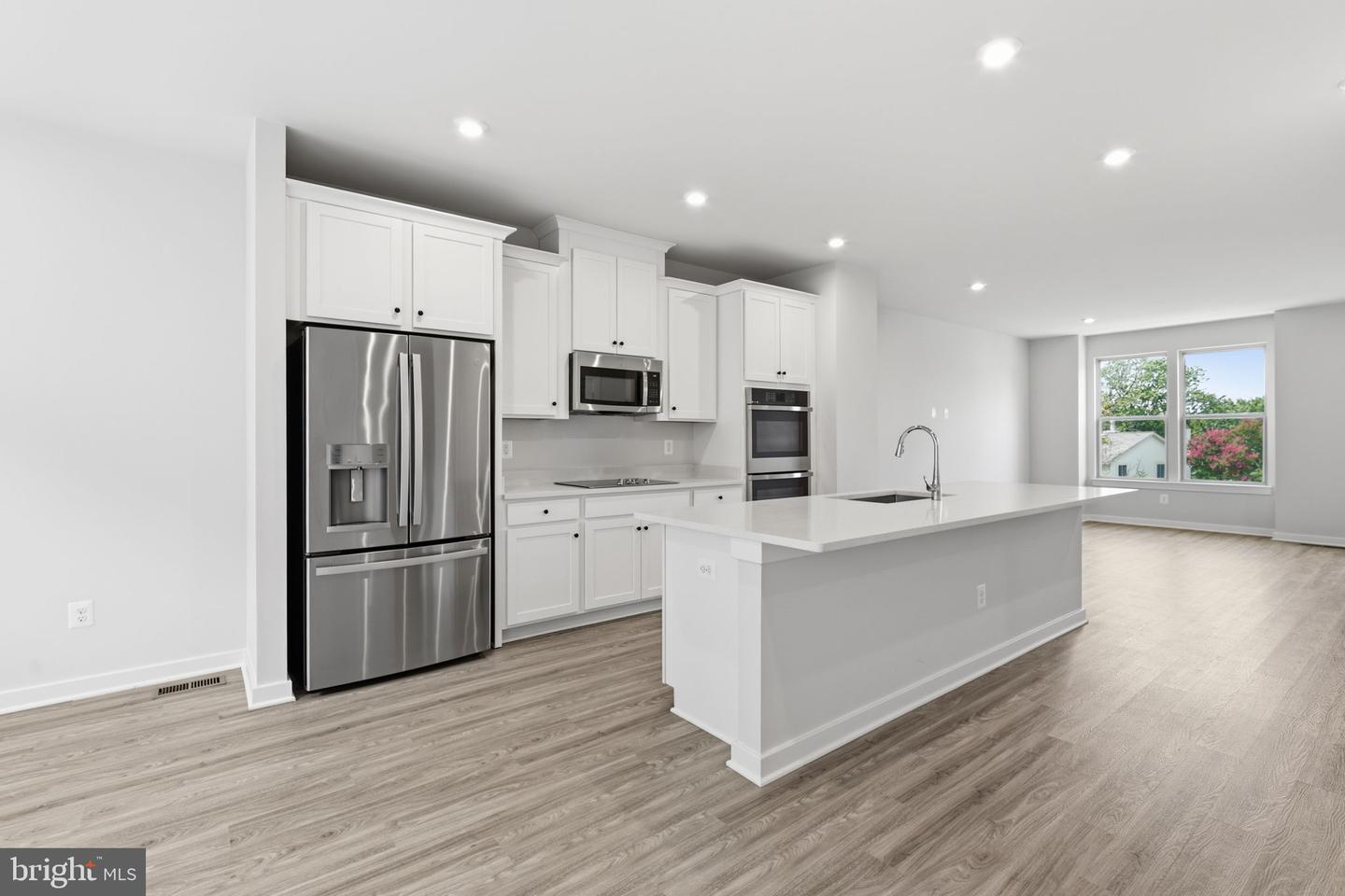2118 Acadia Rd Property Photo 6
