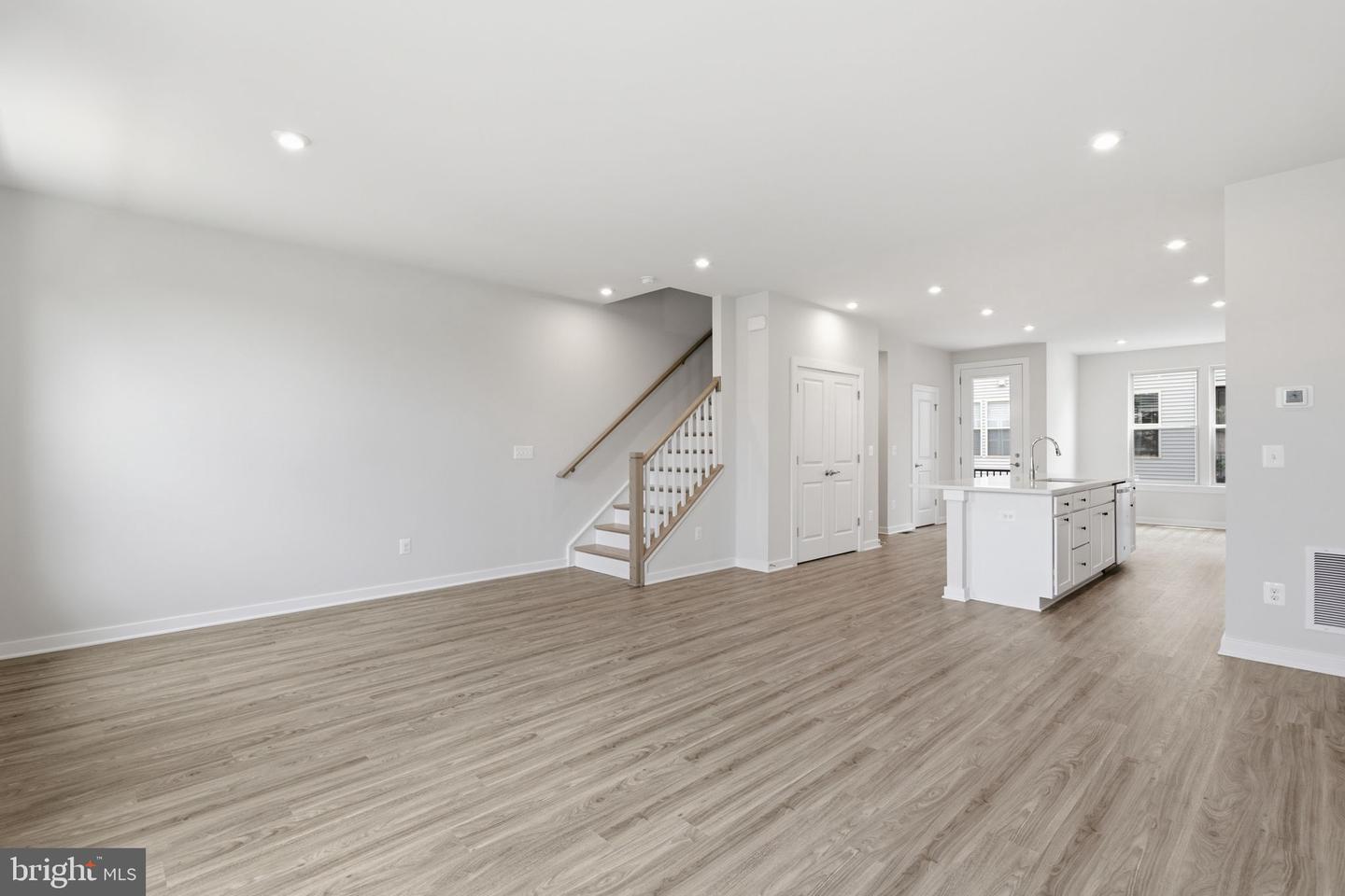 2118 Acadia Rd Property Photo 18