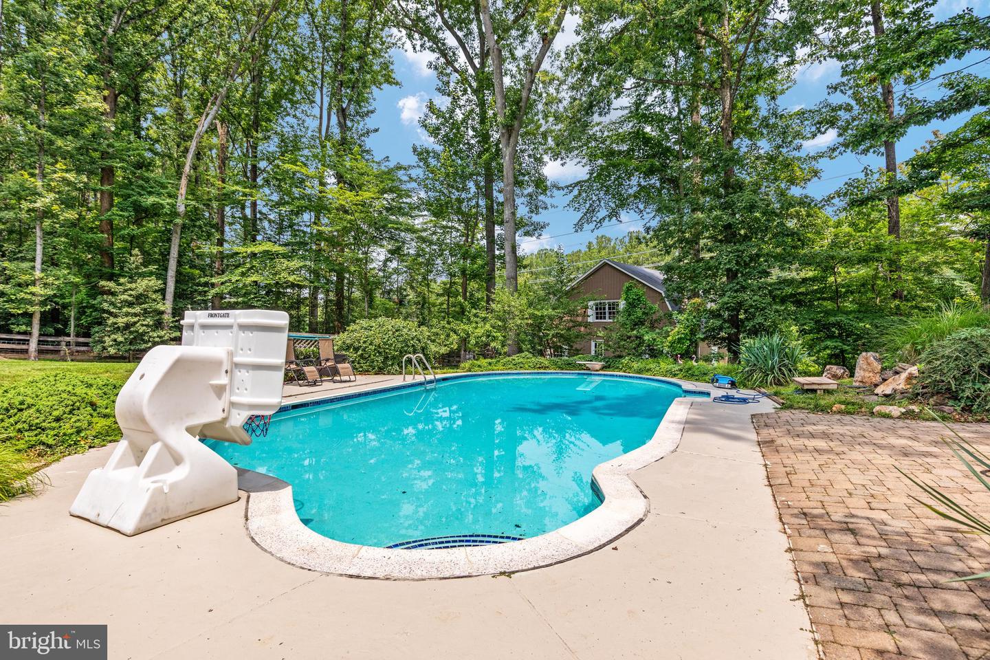 10618 Shadow Ln Property Photo 4
