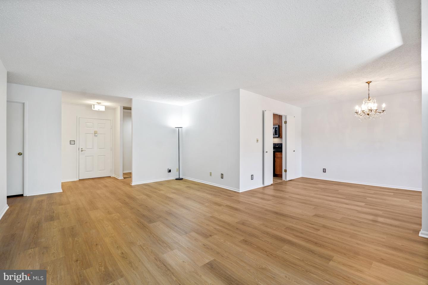 5902 Mount Eagle Dr #315 Property Photo 8