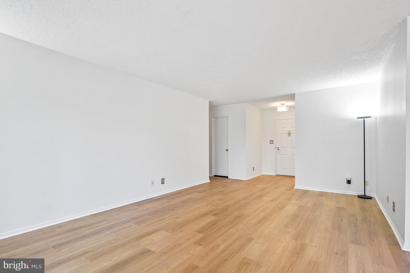 5902 Mount Eagle Dr #315 Property Photo 8