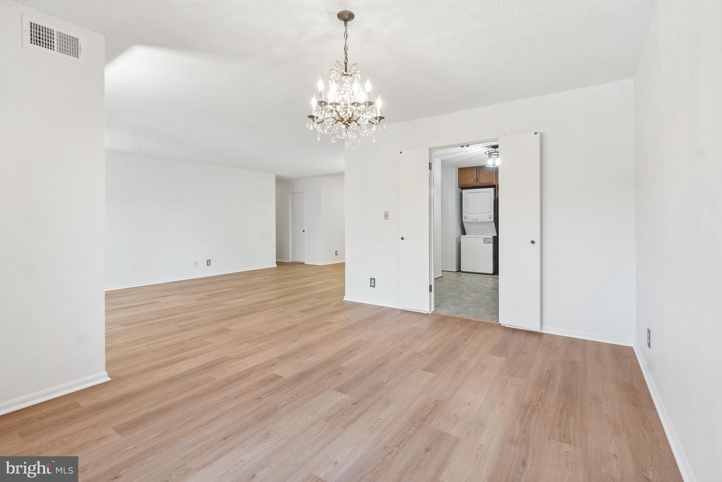 5902 Mount Eagle Dr #315 Property Photo 10