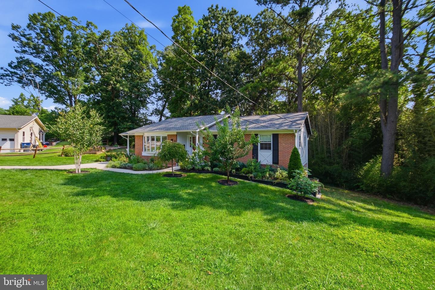 6401 Limerick Ct Property Photo 5