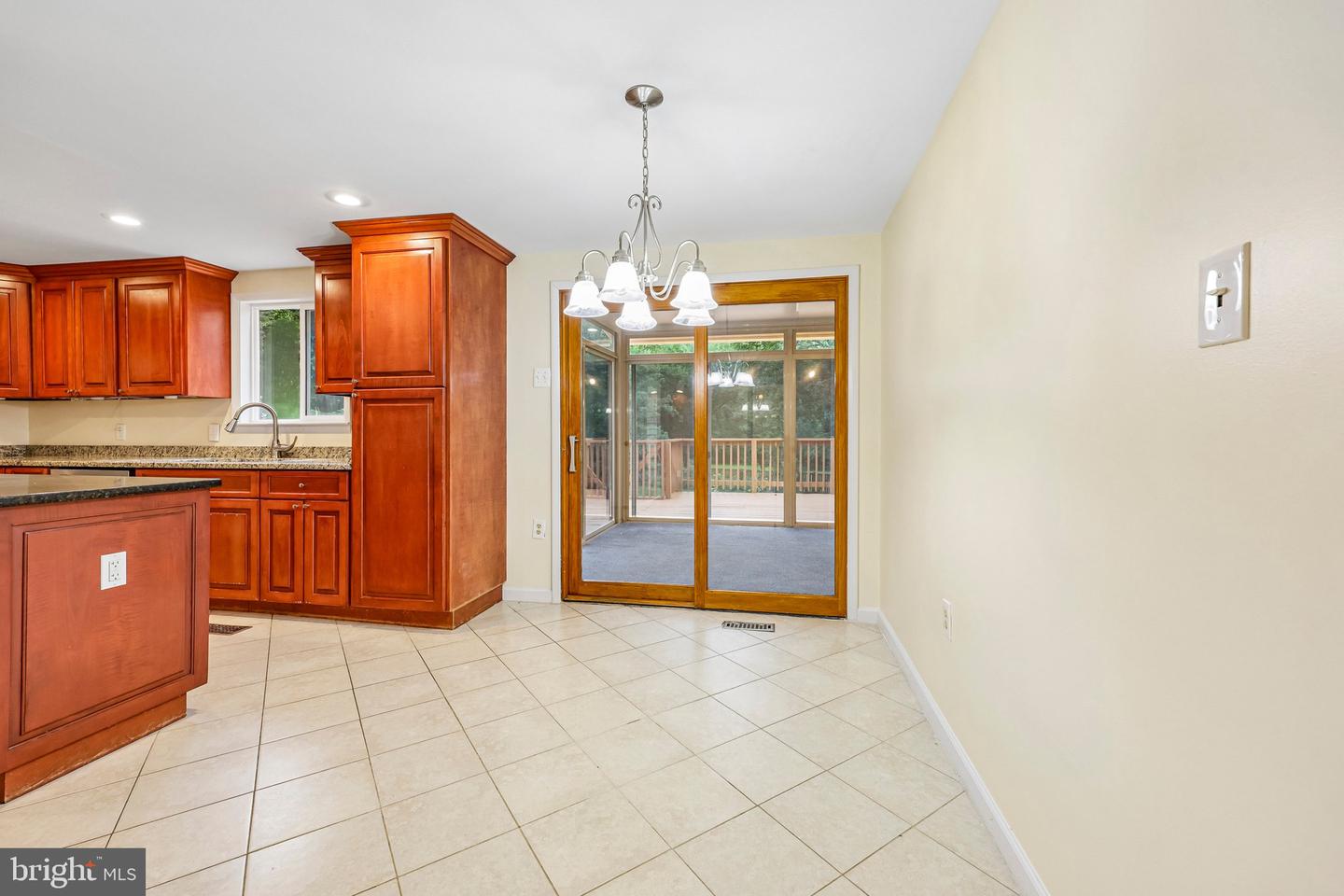 12821 Kettering Dr Property Photo 5