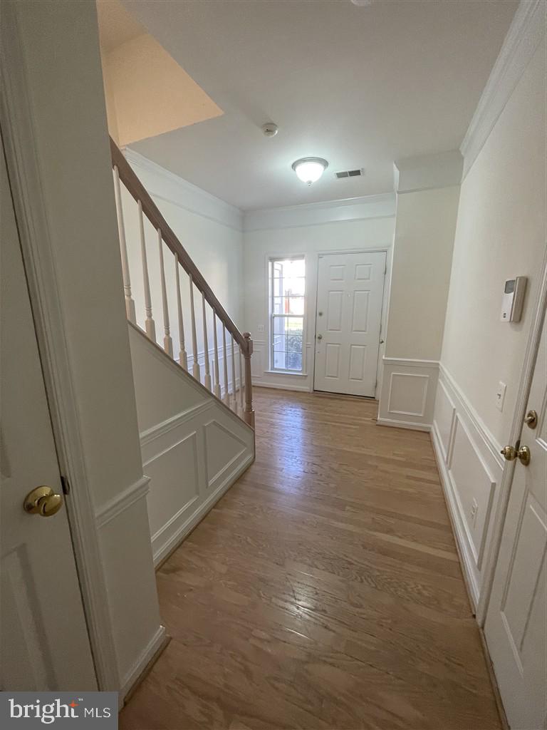 7507 Lamoyne Ct Property Photo 2