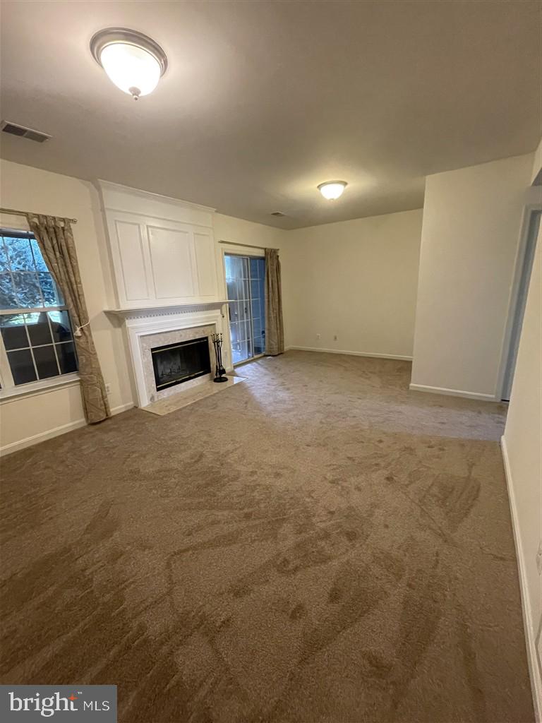 7507 Lamoyne Ct Property Photo 5