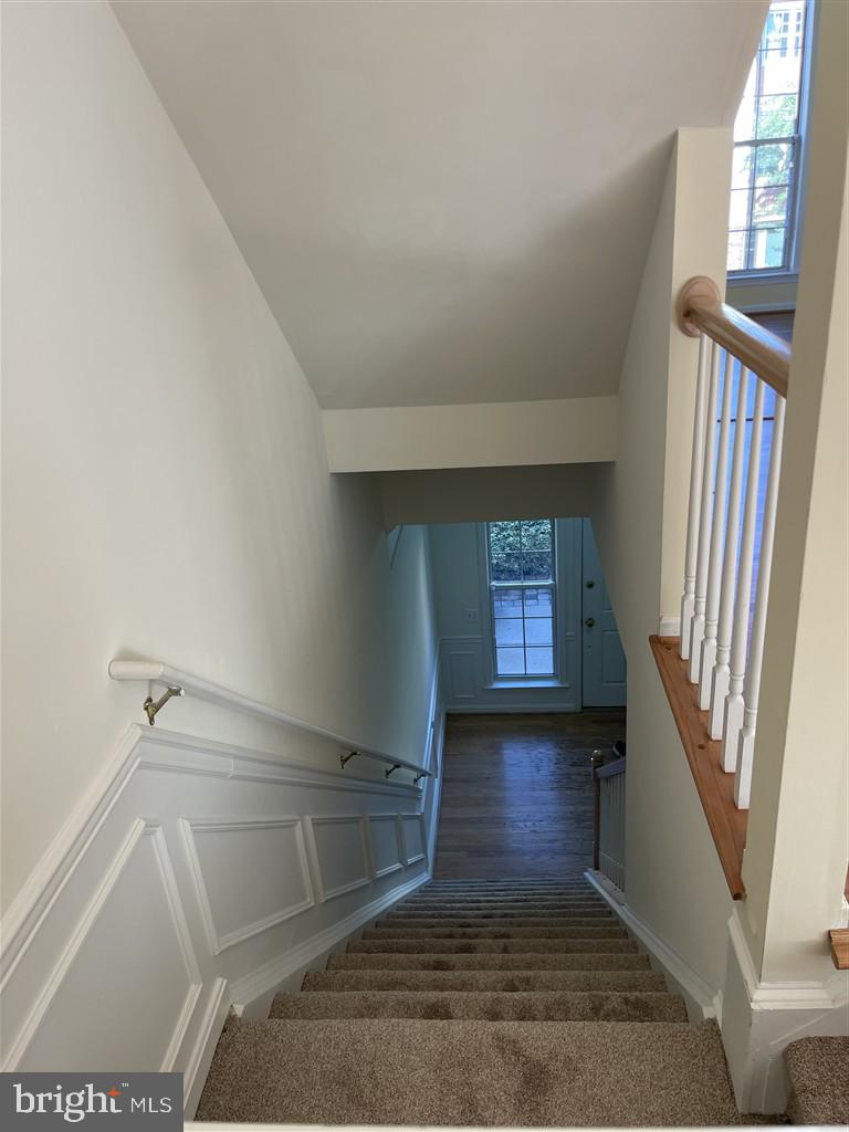 7507 Lamoyne Ct Property Photo 7