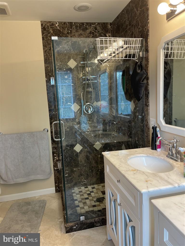 7507 Lamoyne Ct Property Photo 25