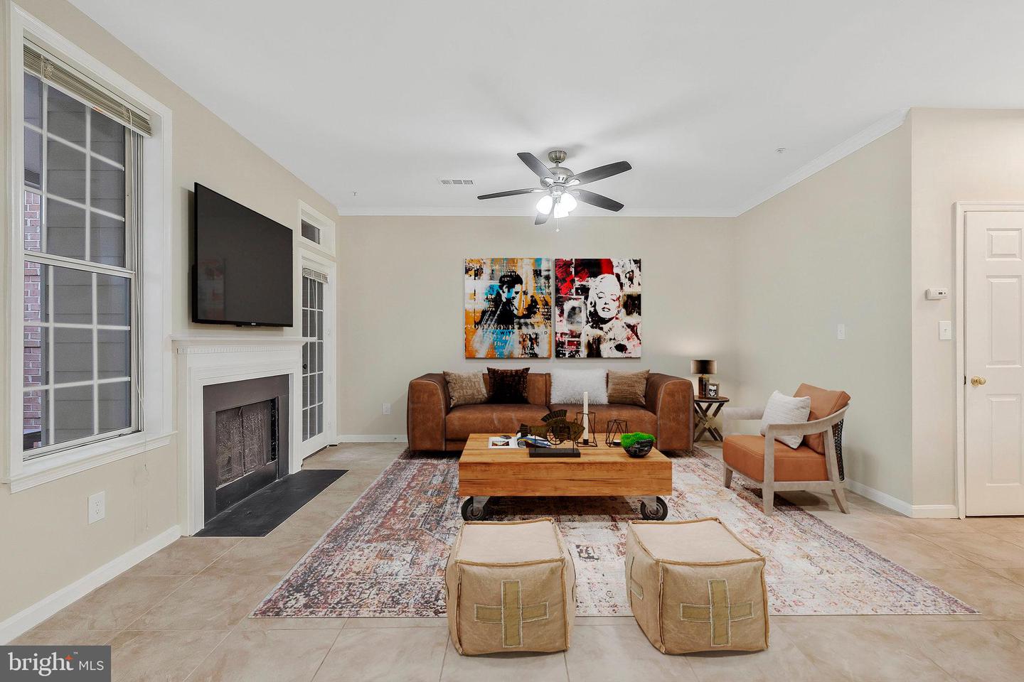 1319 Garden Wall Ct #404 Property Photo 2