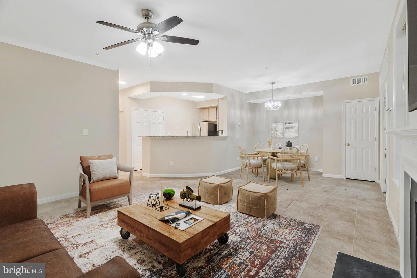 1319 Garden Wall Ct #404 Property Photo 6