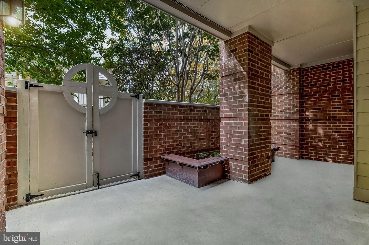 1319 Garden Wall Ct #404 Property Photo 16