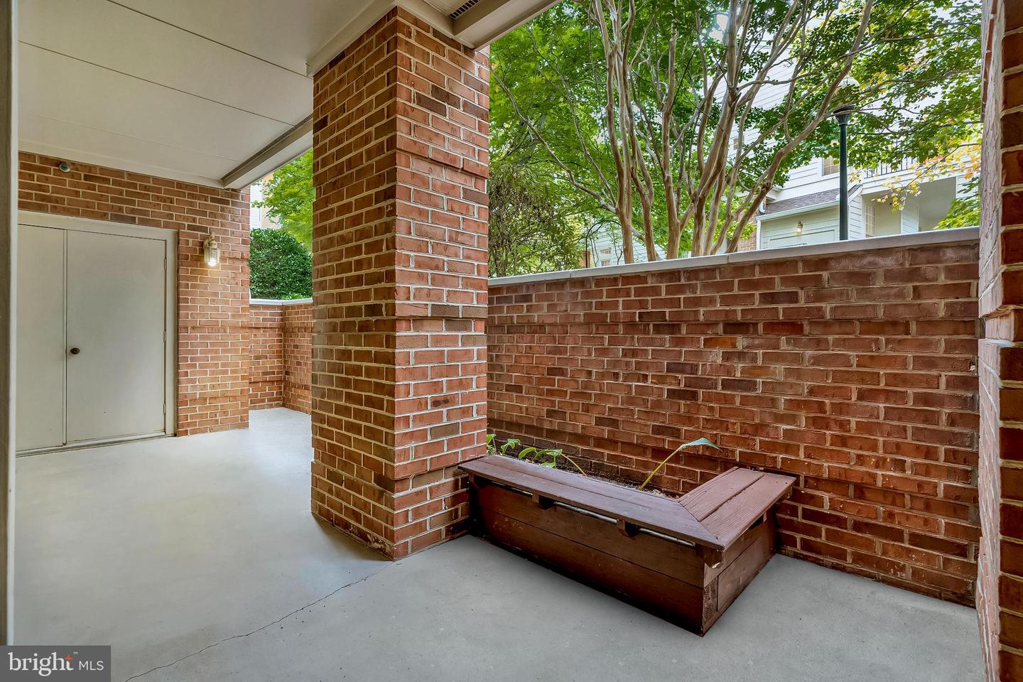 1319 Garden Wall Ct #404 Property Photo 17