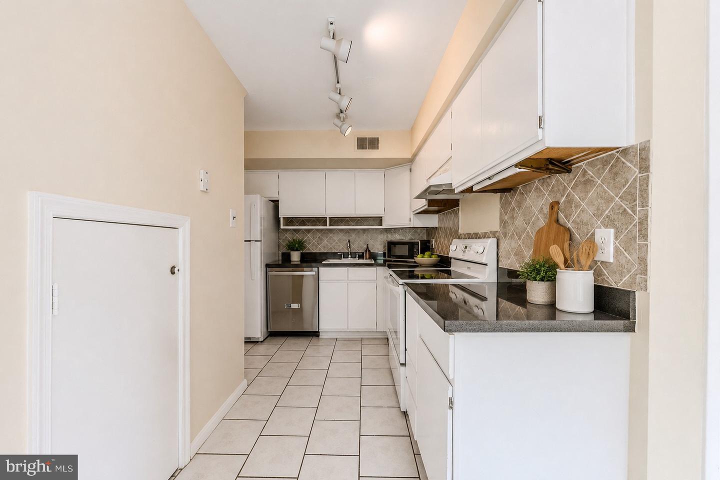 4627 Logsdon Dr #51 Property Photo 7