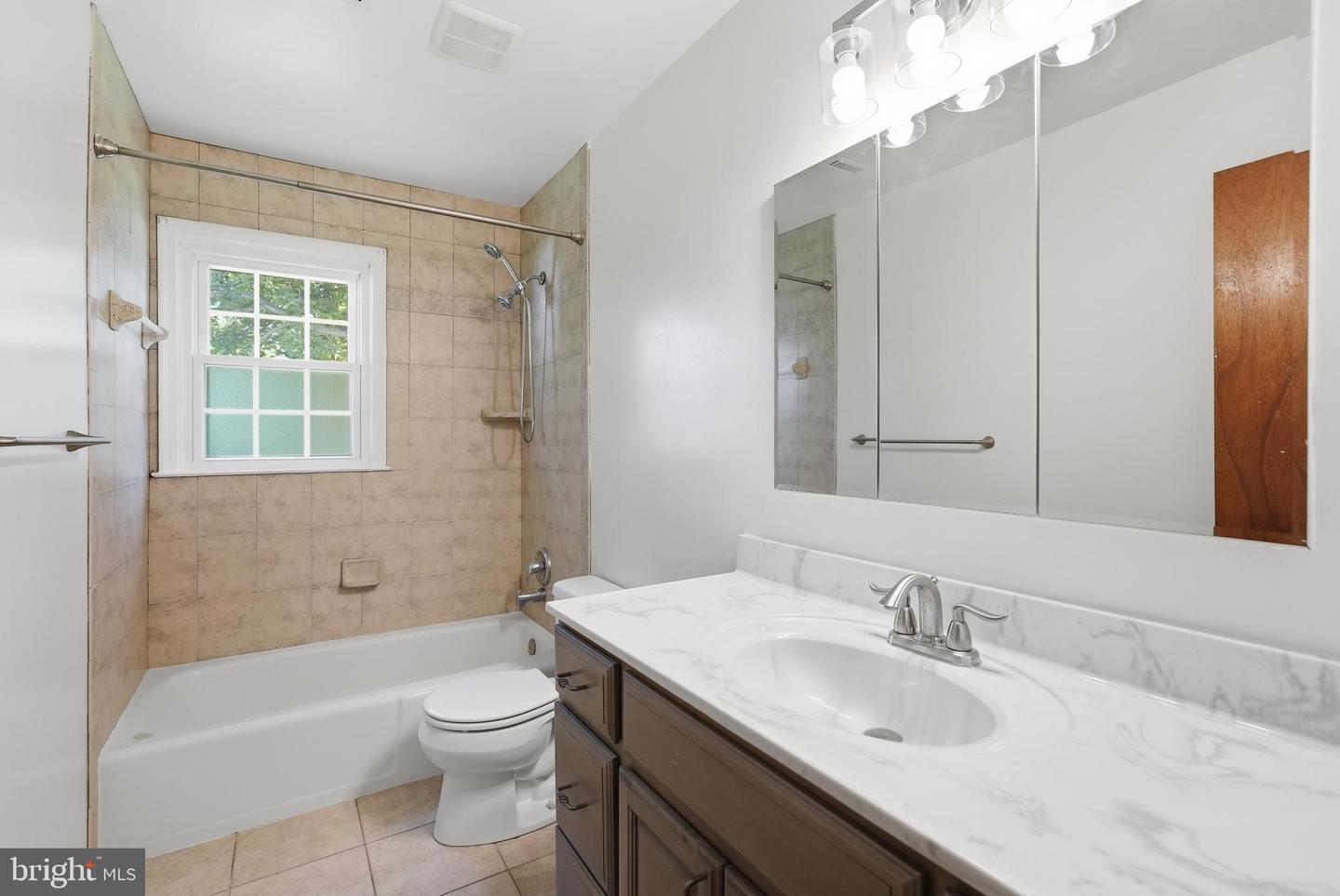 709 Mckinley St Ne Property Photo 36