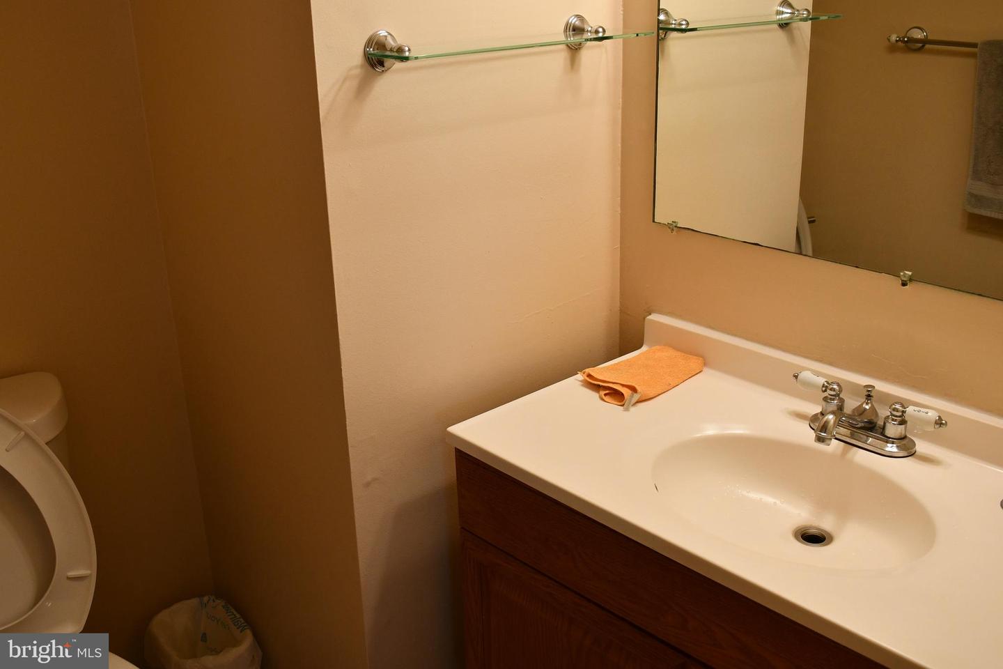 8650 Venoy Ct Property Photo 8