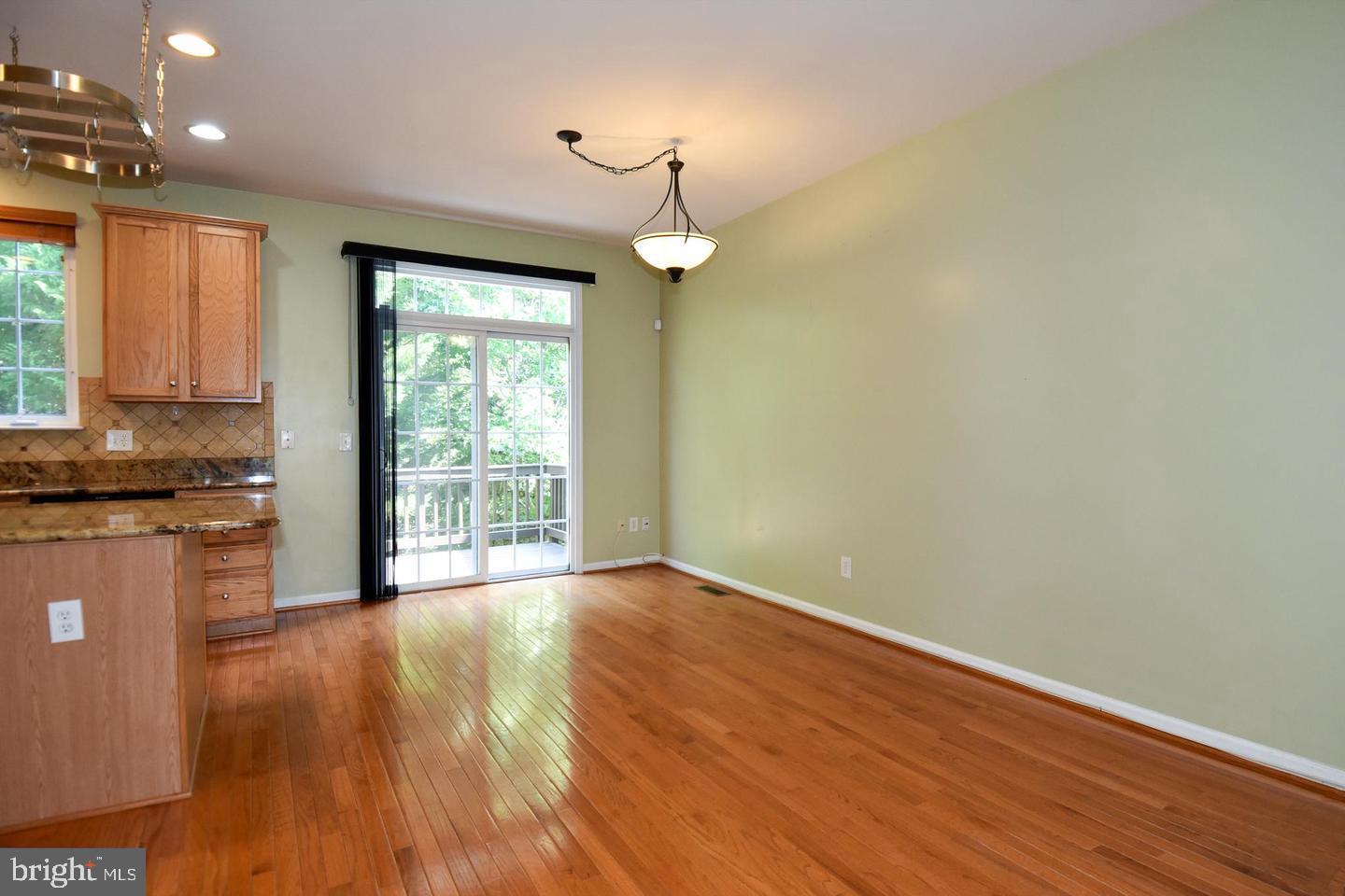 7810 Locust Leaf Ln Property Photo 11