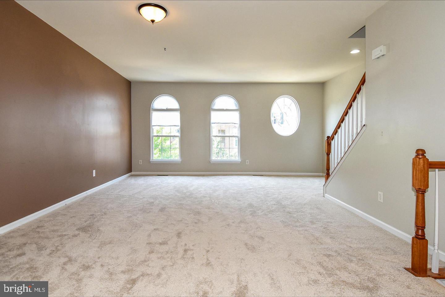 7810 Locust Leaf Ln Property Photo 15
