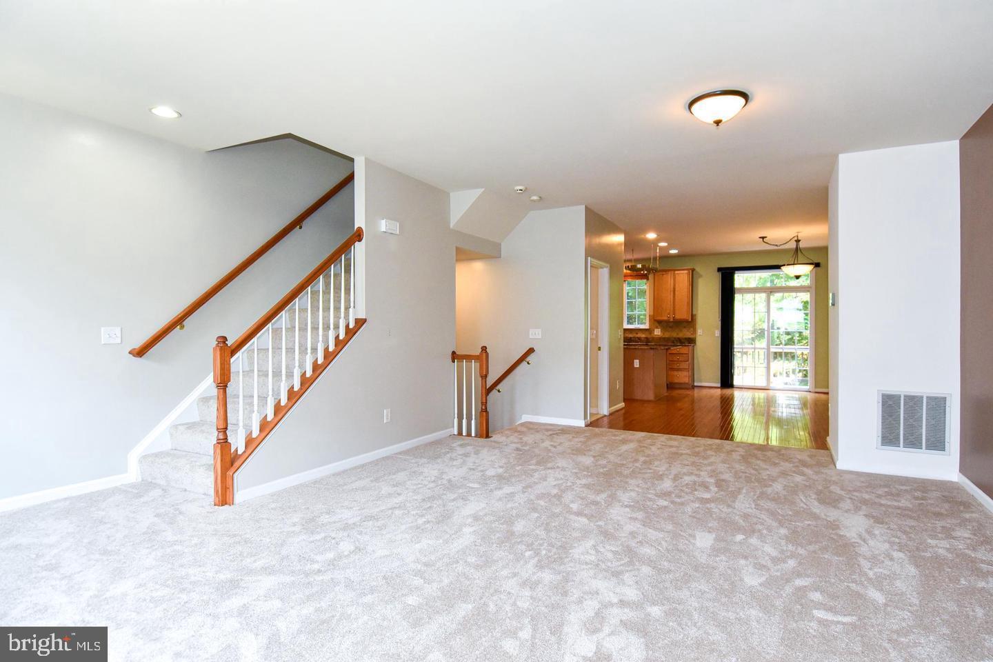7810 Locust Leaf Ln Property Photo 18