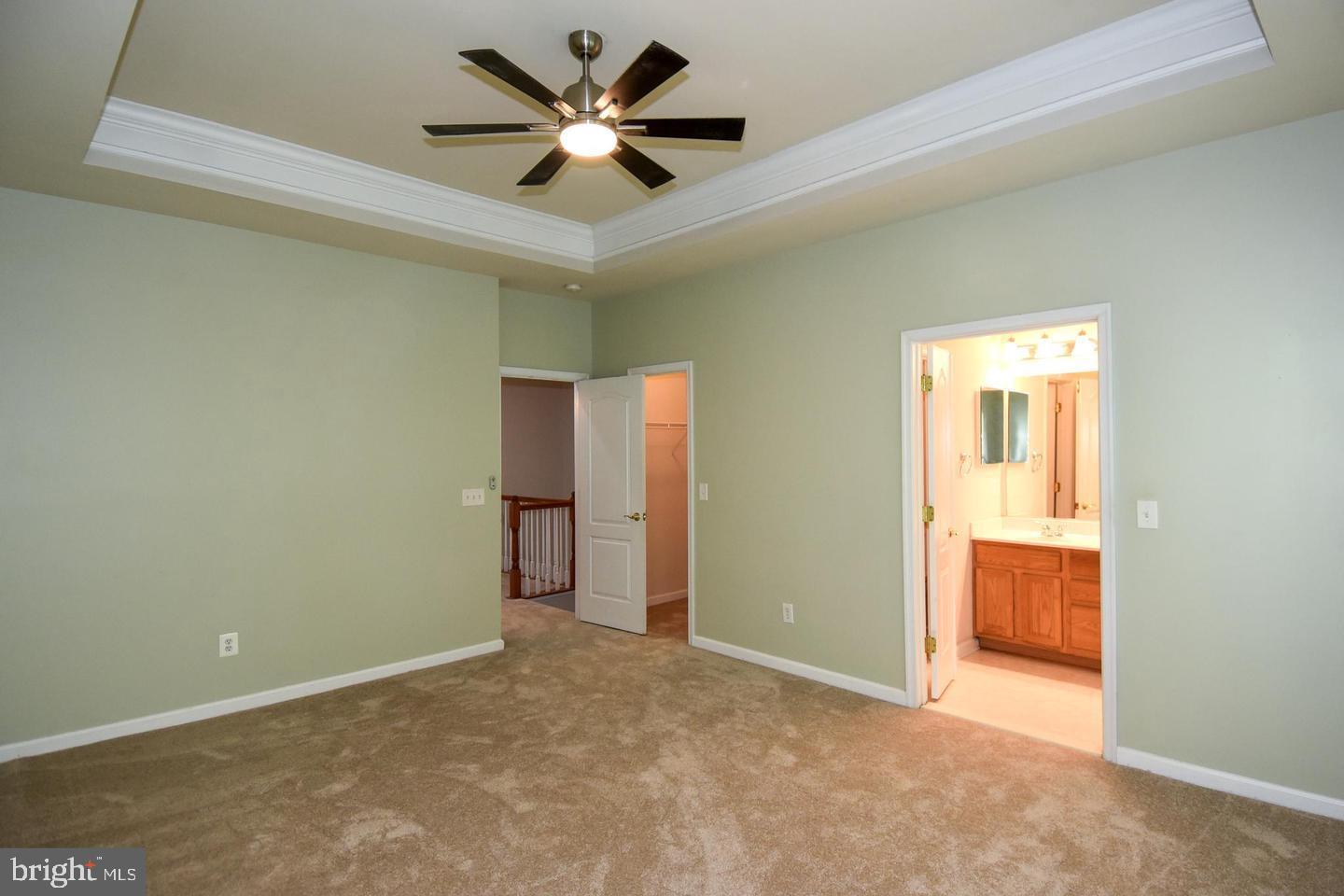 7810 Locust Leaf Ln Property Photo 23