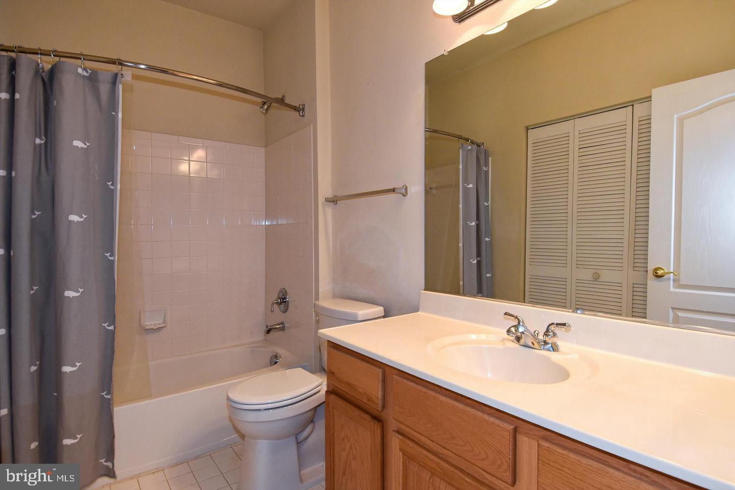 7810 Locust Leaf Ln Property Photo 31