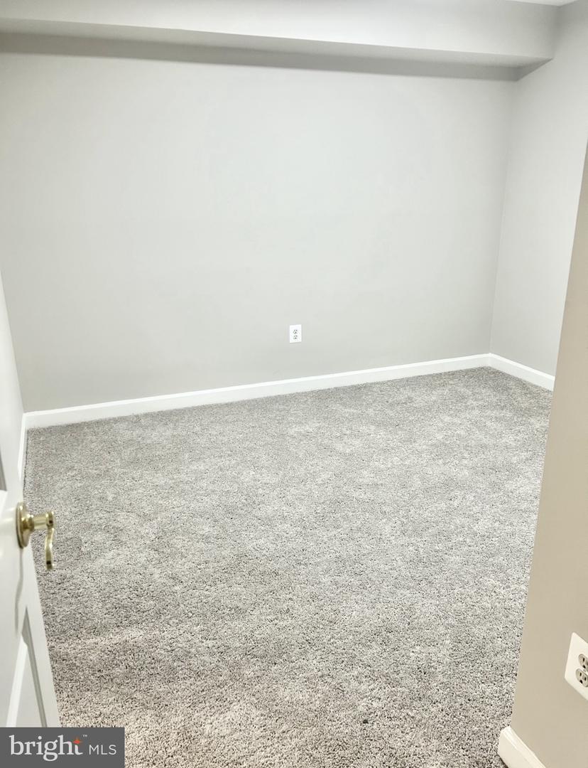 5906 Wescott Hills Way Property Photo 8