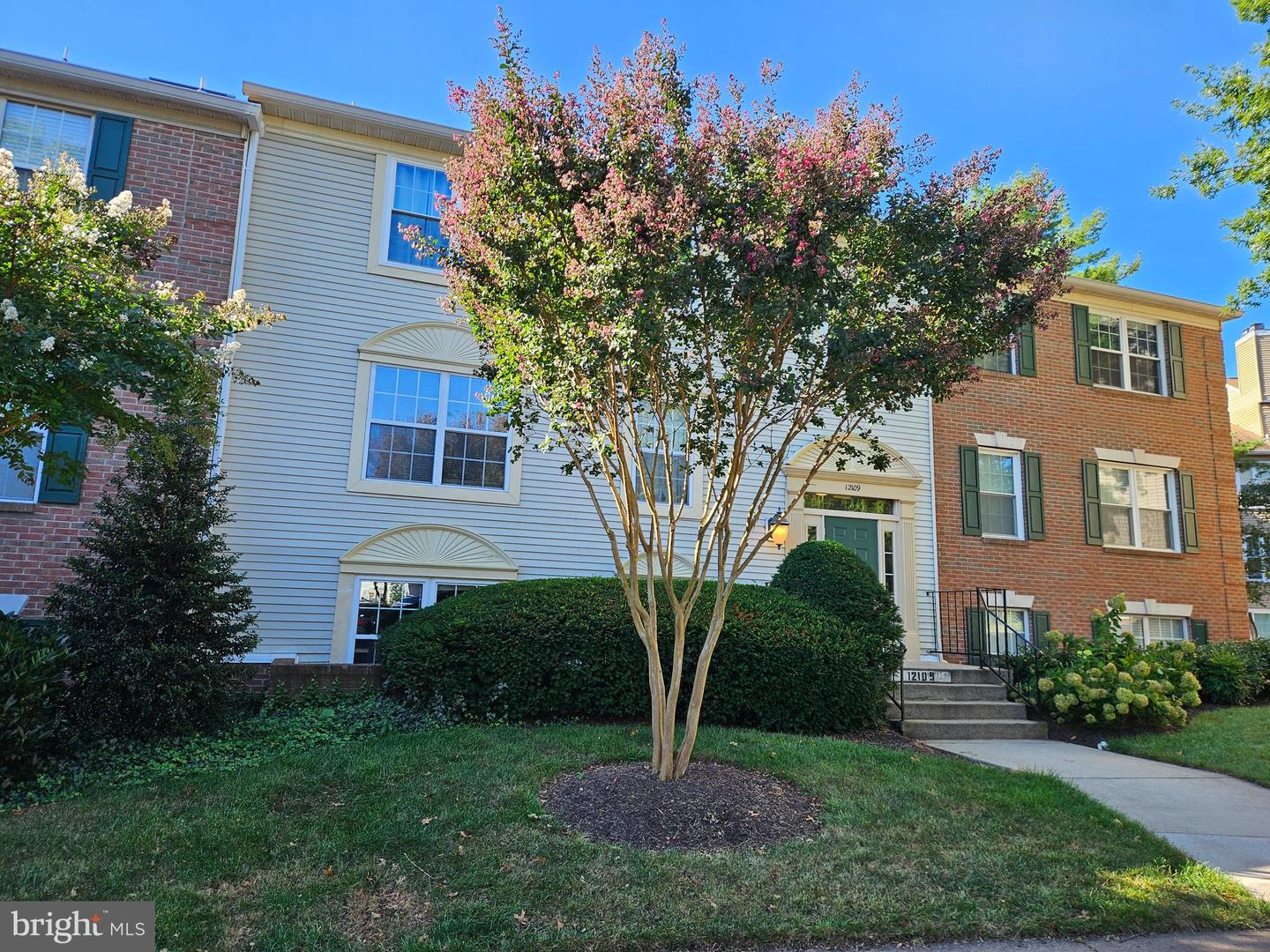 12109 Greenway Ct #101 Property Photo 11