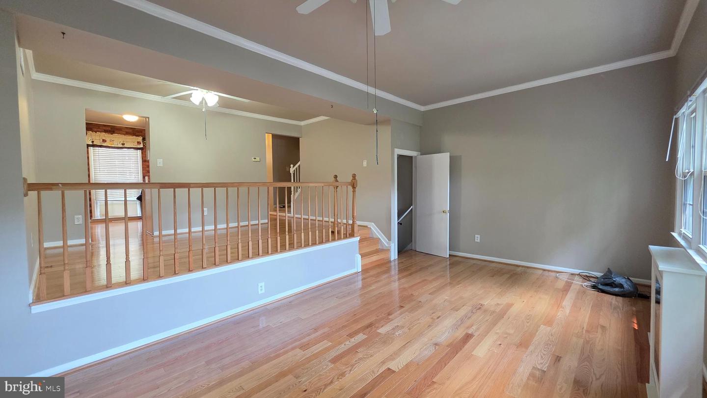 9529 Cherry Oak Ct Property Photo 7