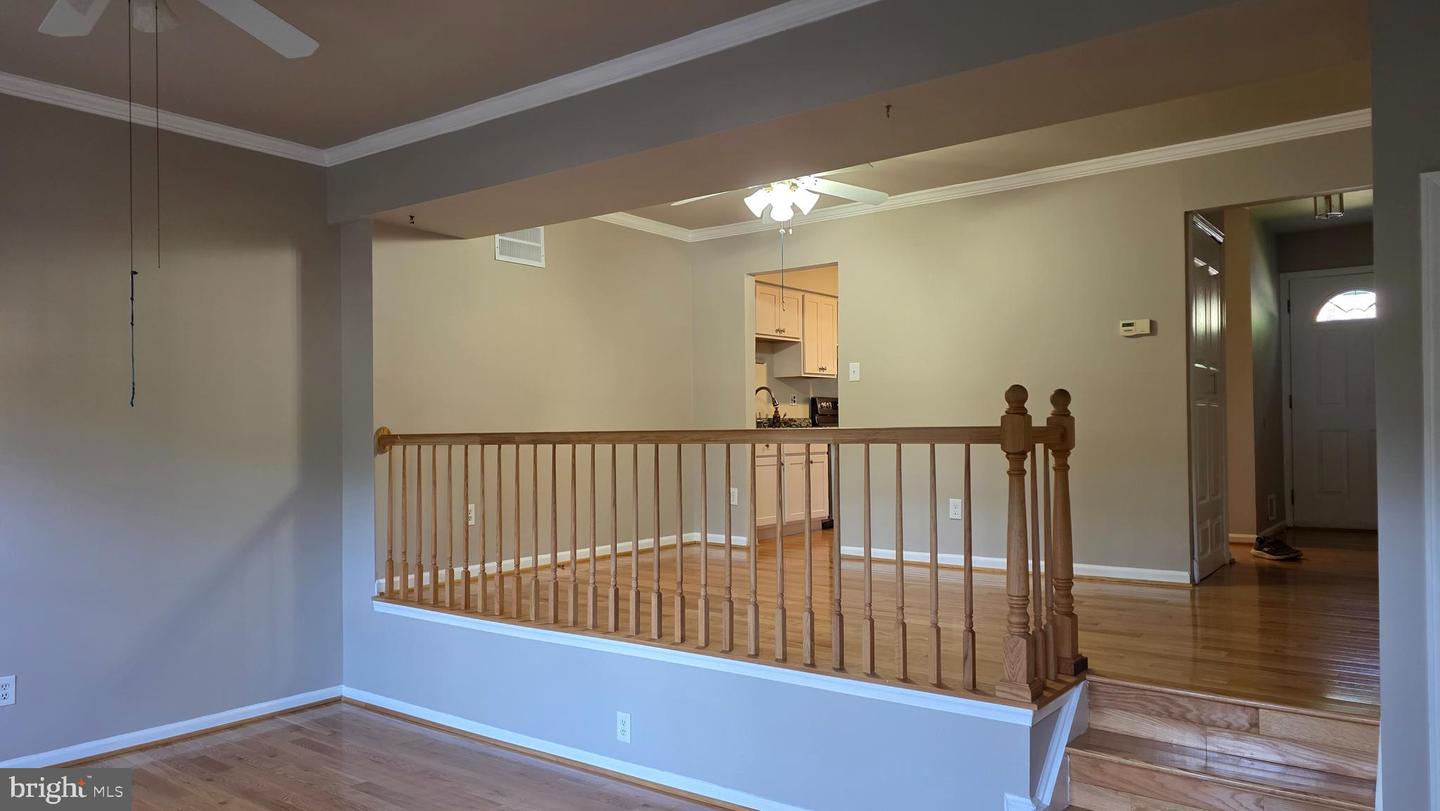 9529 Cherry Oak Ct Property Photo 8