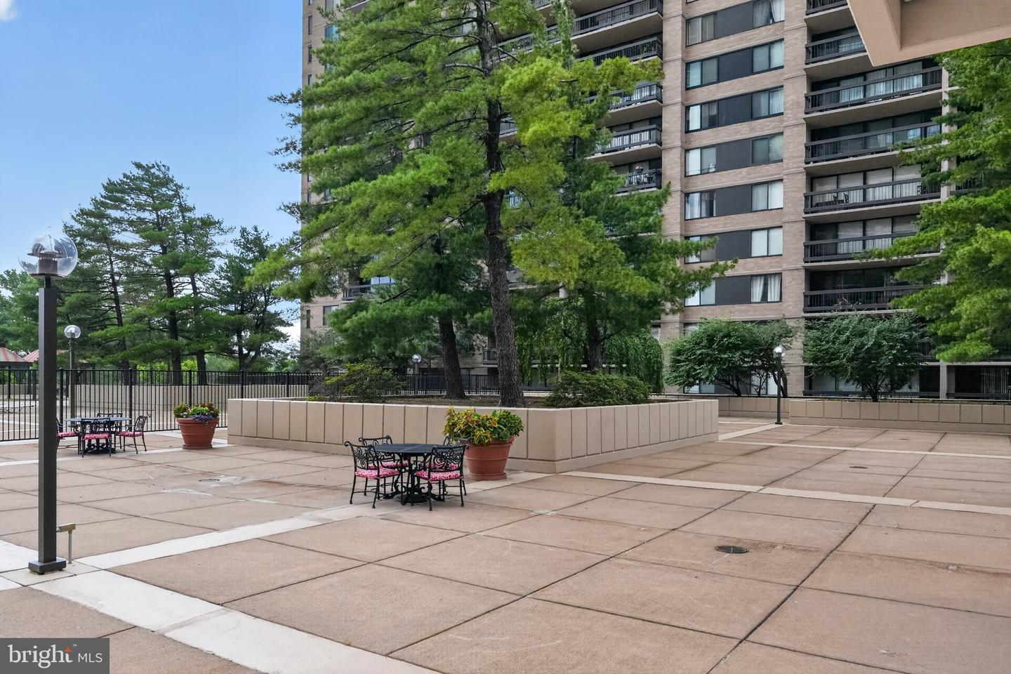 3705 S George Mason Dr #1407-s Property Photo 8