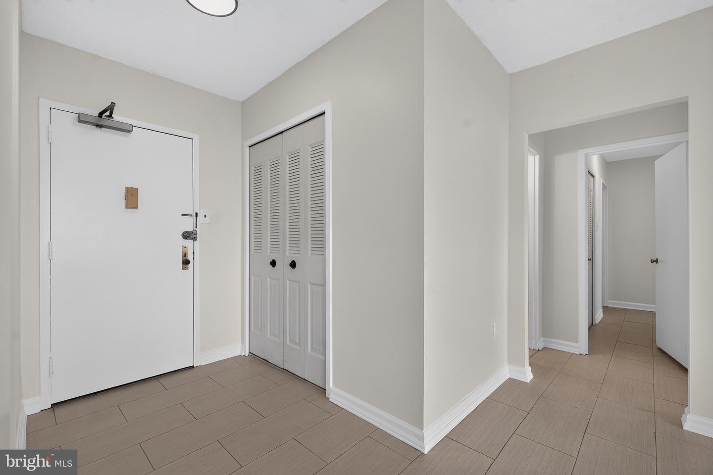 3705 S George Mason Dr #1407-s Property Photo 12