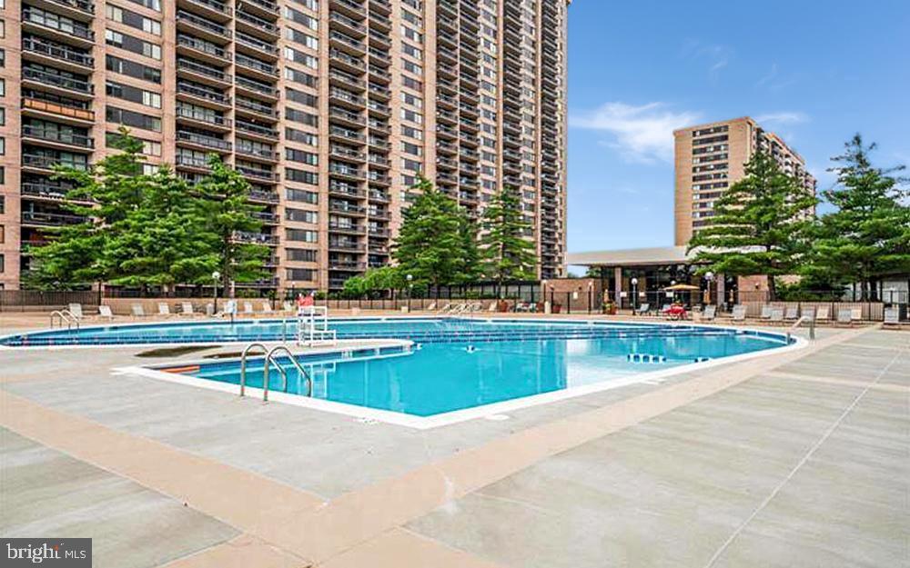 3705 S George Mason Dr #1407-s Property Photo 32