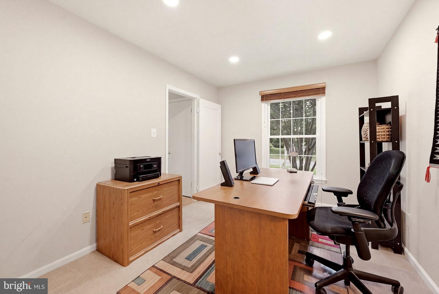 6003 Queenston St Property Photo 13