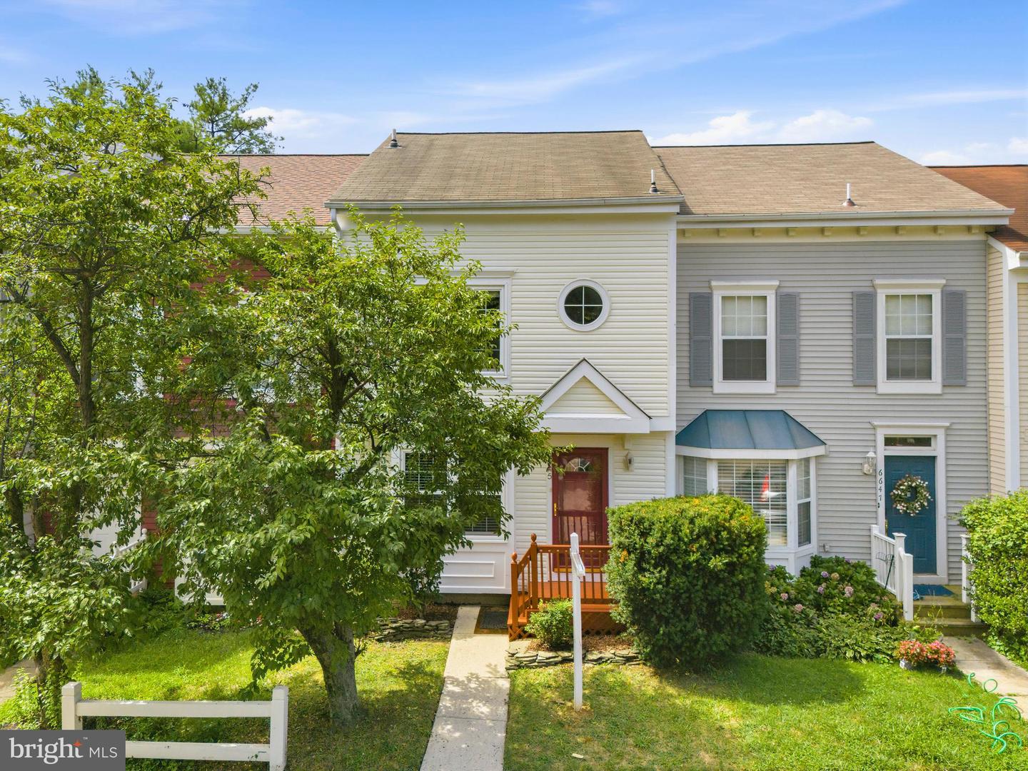 6645 MEDINAH LN Property Photo 1