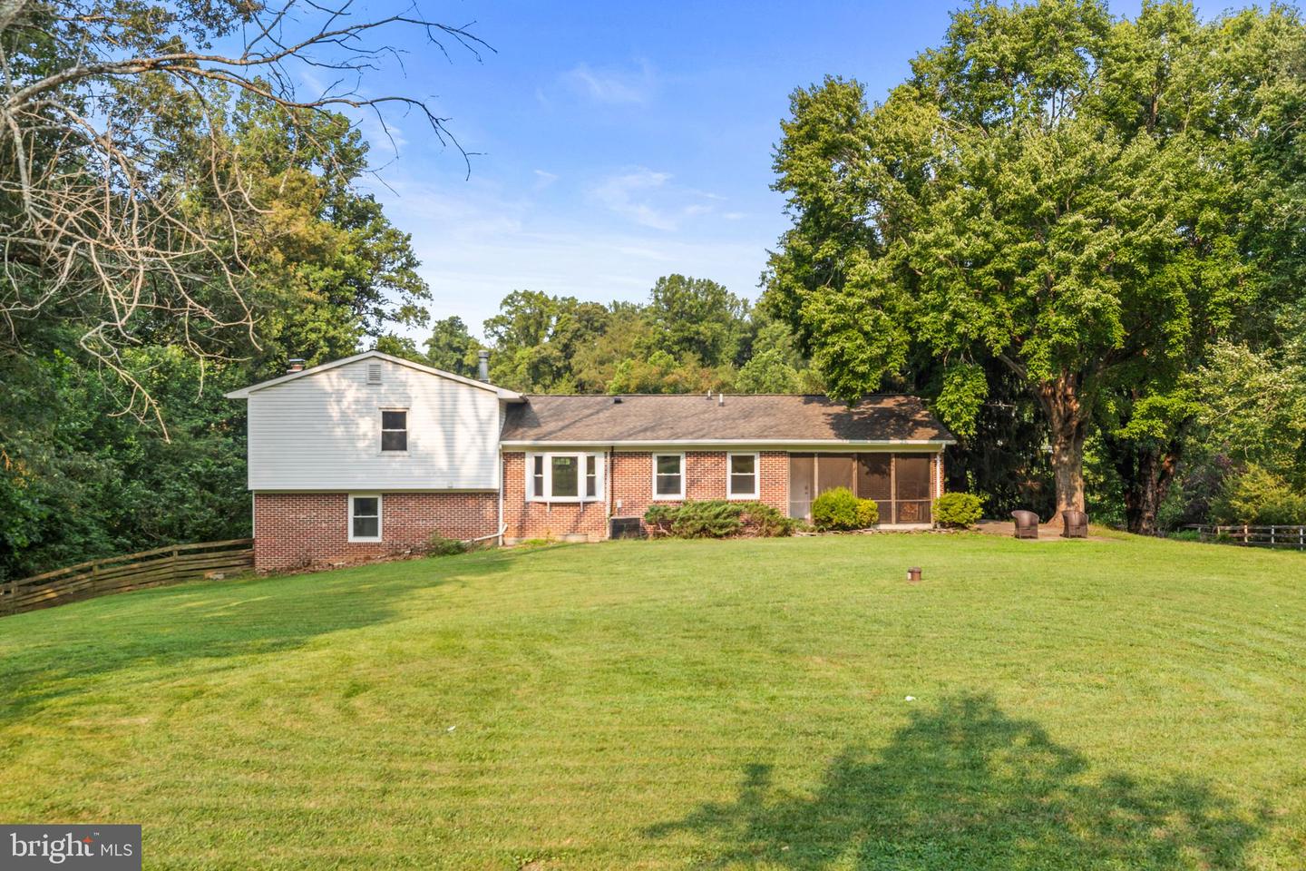 6907 Clifton Rd Property Photo 14