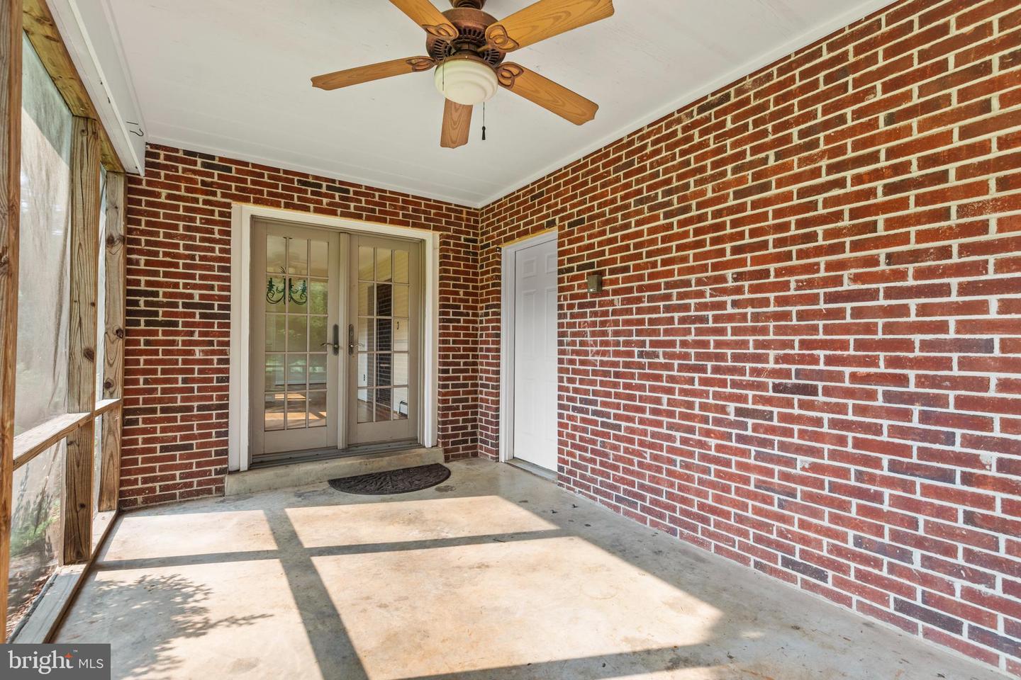 6907 Clifton Rd Property Photo 20