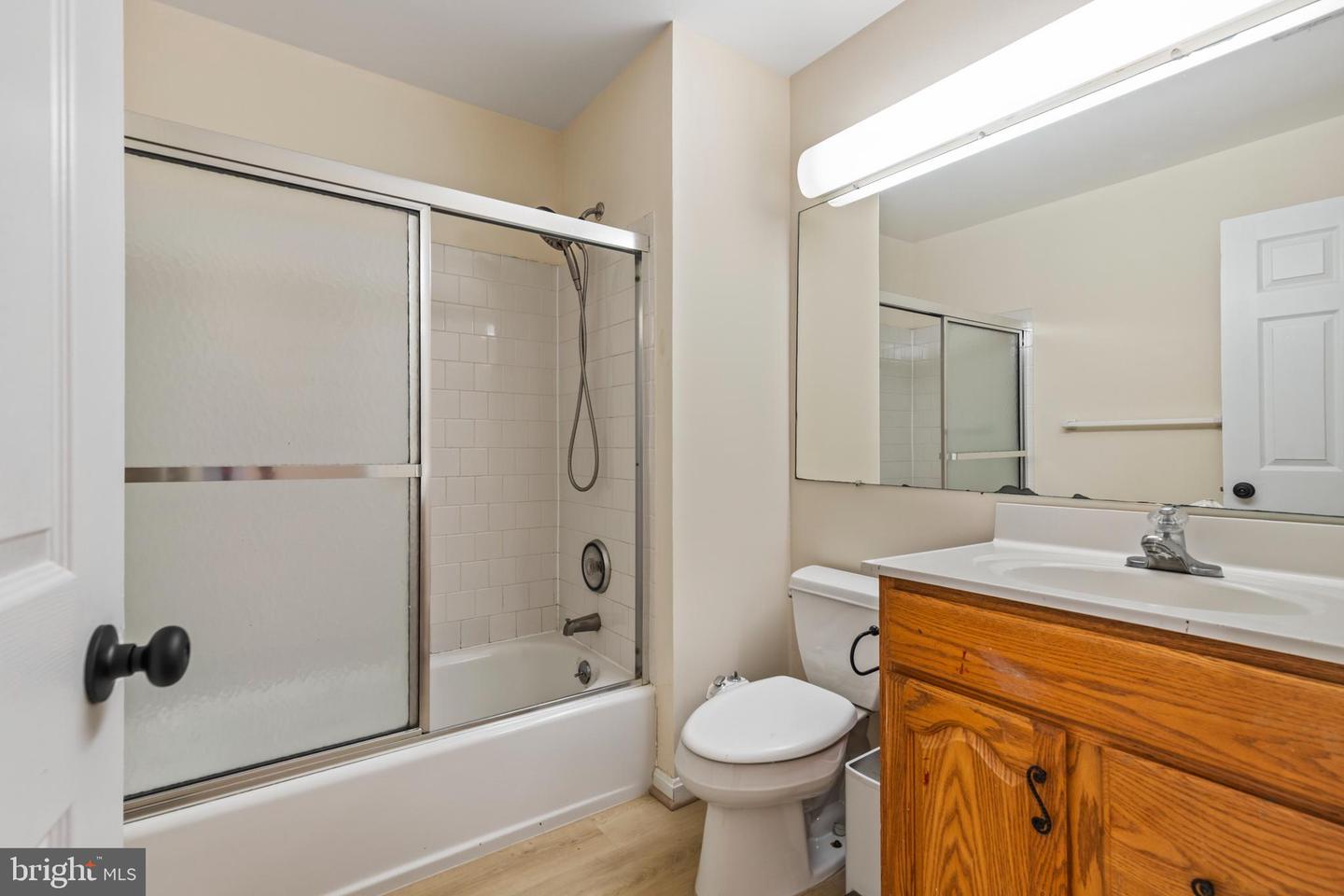 6907 Clifton Rd Property Photo 33
