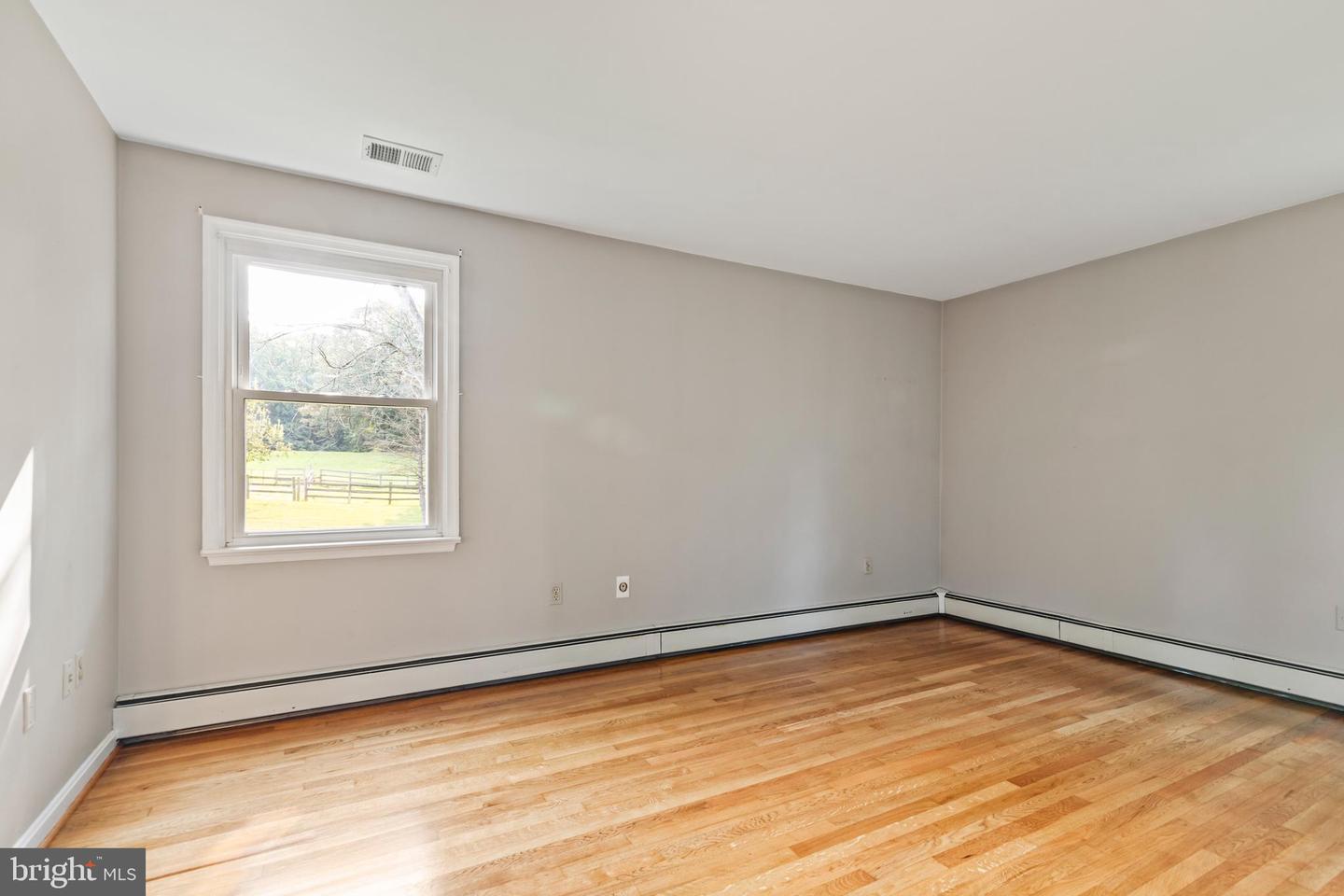 6907 Clifton Rd Property Photo 34