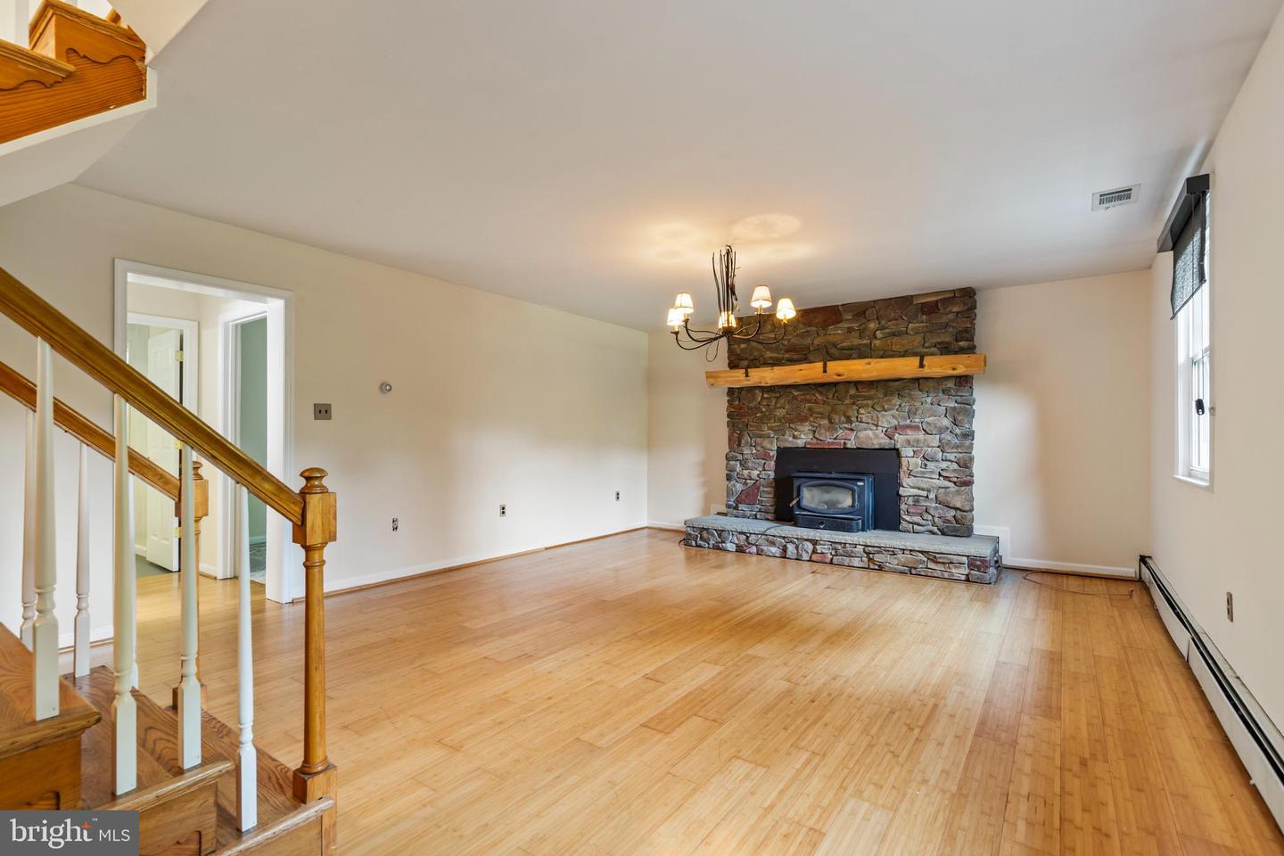 6907 Clifton Rd Property Photo 39