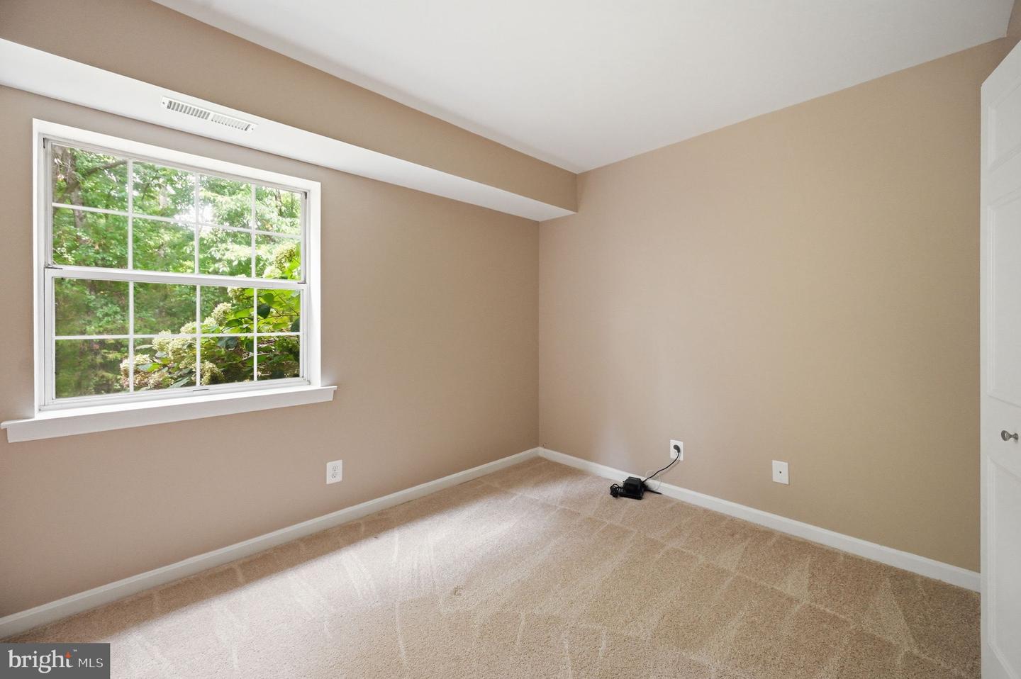 5928 Cove Landing Rd #101 A Property Photo 34