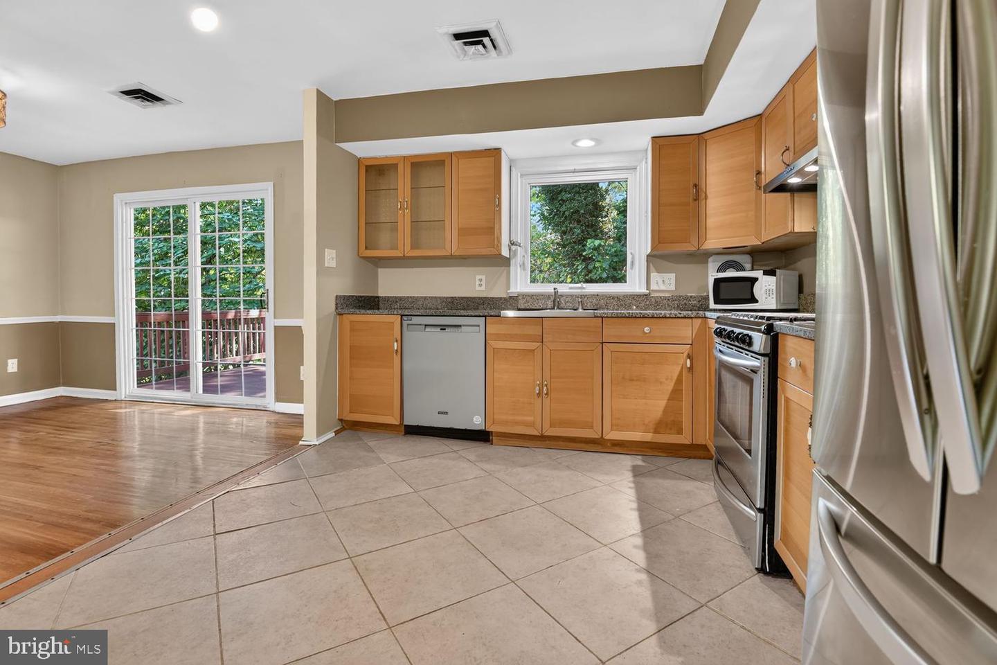 3409 Beverly Dr Property Photo 3