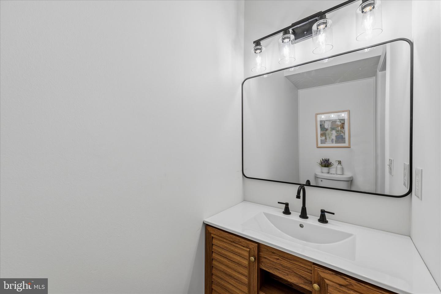 8565 Tyrolean Way Property Photo 15