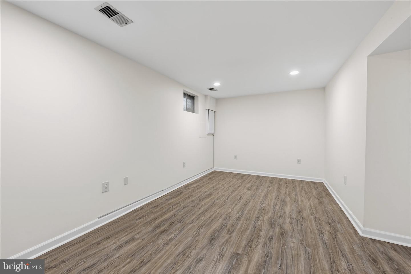 8565 Tyrolean Way Property Photo 26