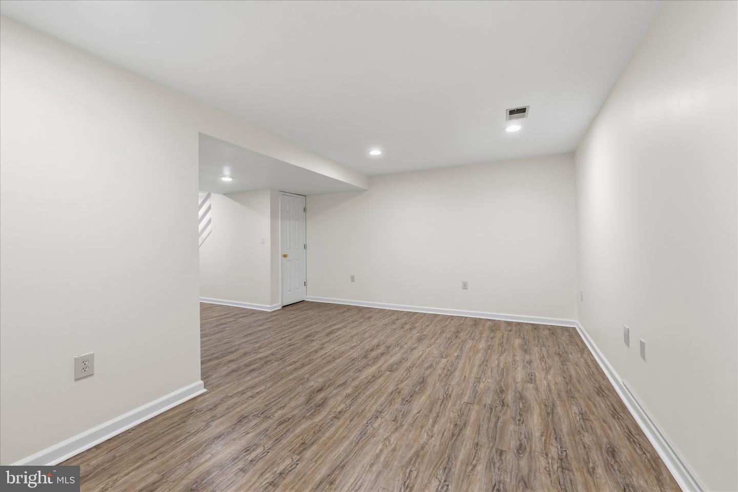 8565 Tyrolean Way Property Photo 27