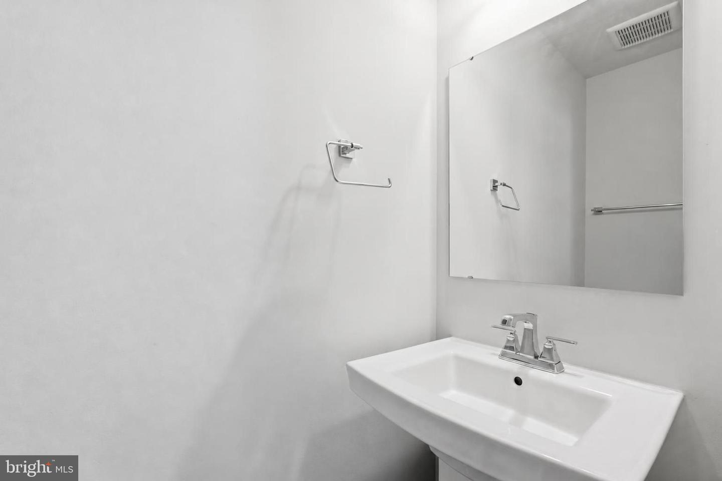 13993 Airfoil Rd Property Photo 10