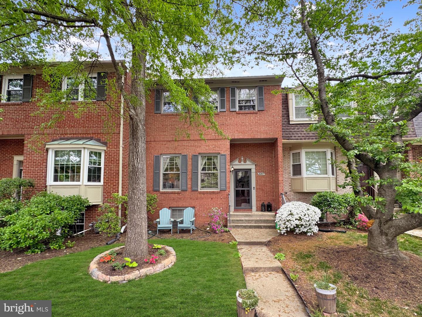 8207 CEDAR LANDING CT Property Photo 1