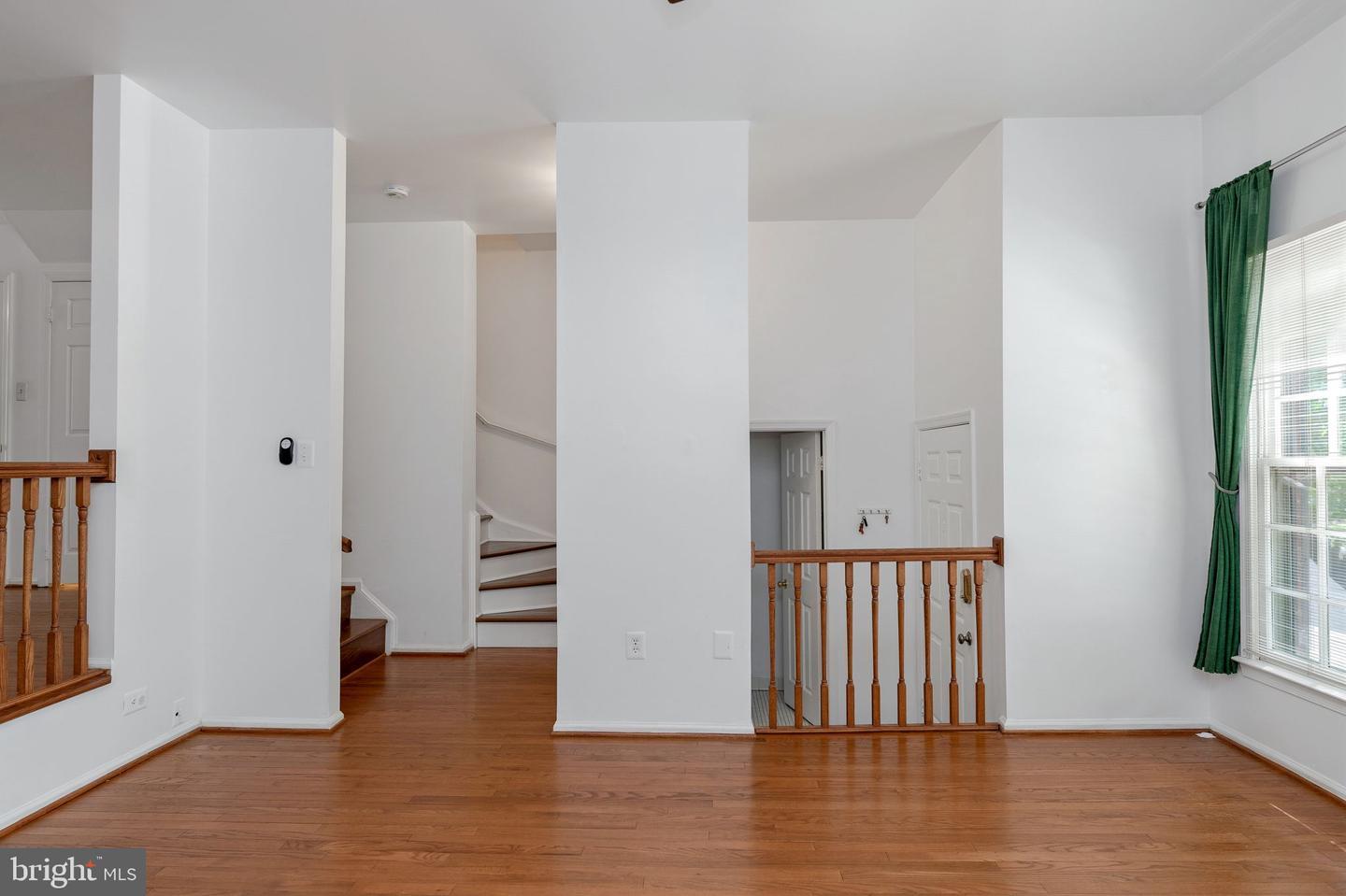 8207 Cedar Landing Ct Property Photo 10