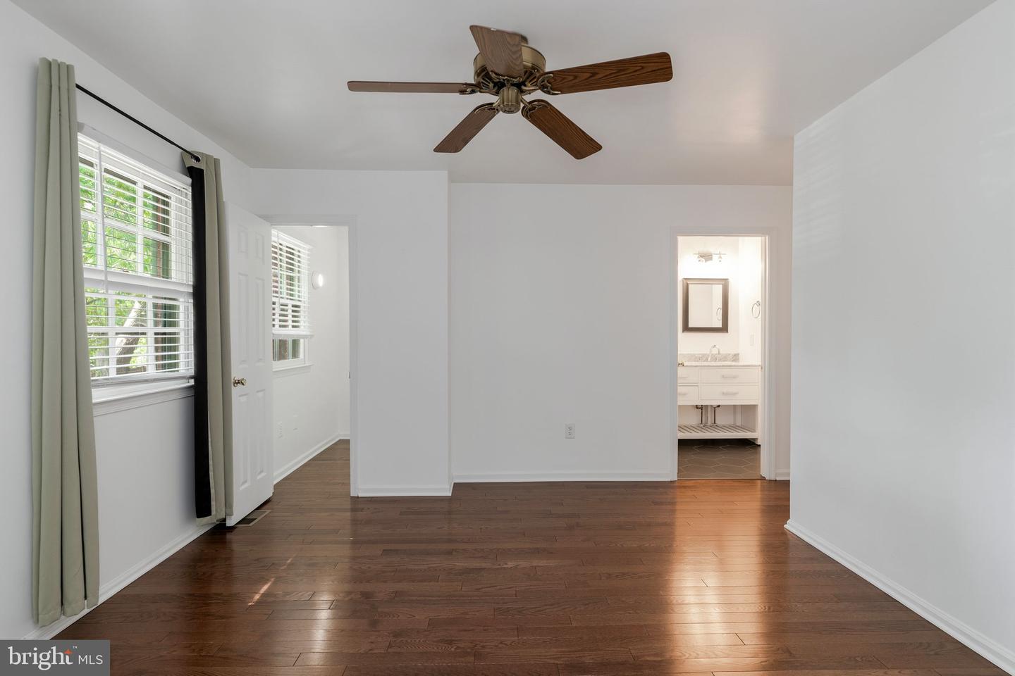8207 Cedar Landing Ct Property Photo 23